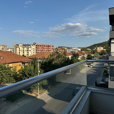 Modern Skopje Apartment Exterior photo
